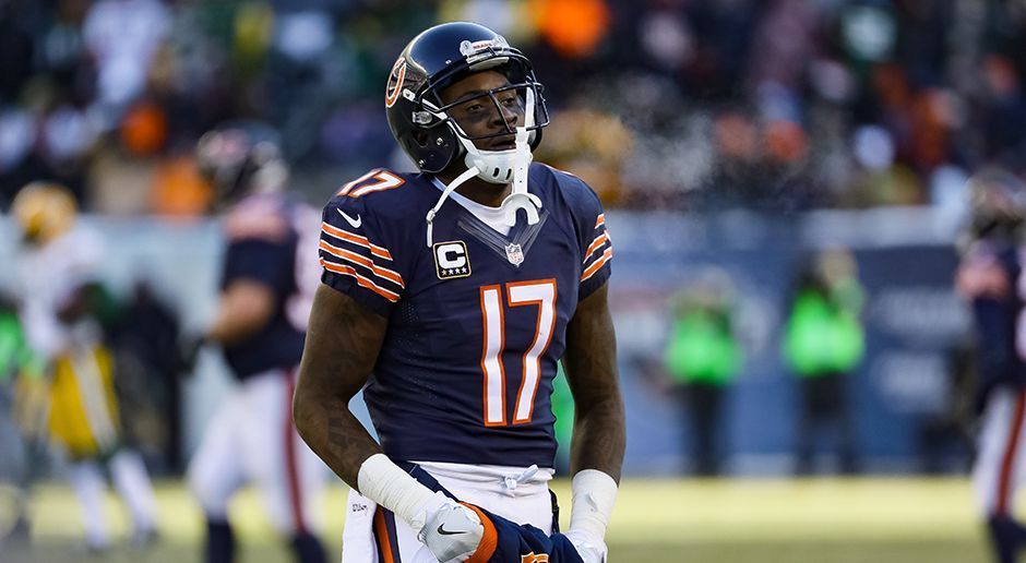 
                <strong>Alshon Jeffery (Wide Receiver)</strong><br>
                Alshon Jeffery dürfte aktuell der beste Wide Receiver auf dem Free-Agency-Markt sein. Für die Seattle Seahawks und vor allem für Quarterback Russell Wilson könnte Jeffery bei langen Bällen eine gefährliche Waffe werden. Auch die Sprungkraft des Wide Receivers würde Wilson neben seinen "größeren Zielen" Jimmy Graham und Jermaine Kearse eine weitere Anspielmöglichkeit bei Red-Zone-Situationen bieten. Einziges Manko: Jeffery dürfte nicht gerade günstig zu haben sein und könnte den Cap Space der Franchise sehr belasten.
              