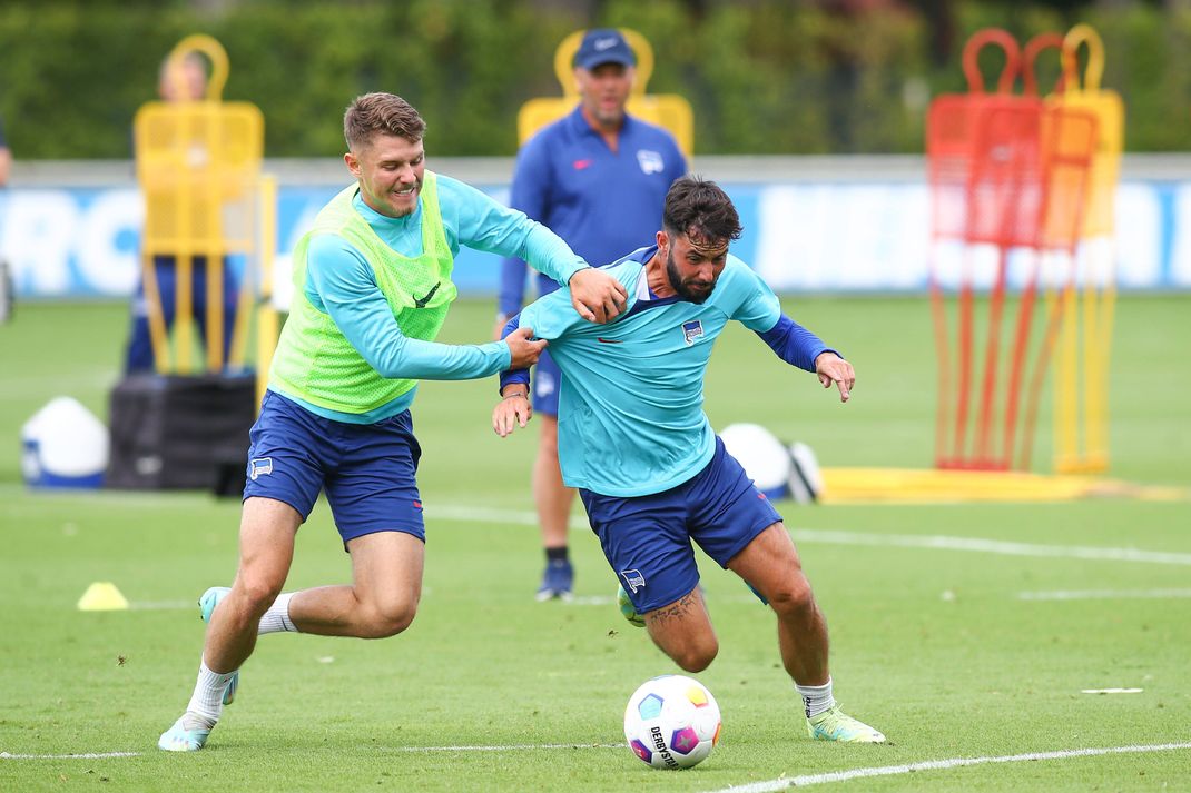 Bundesliga-Absteiger Hertha BSC muss zum Zweitliga-Auftakt in Düsseldorf ran.