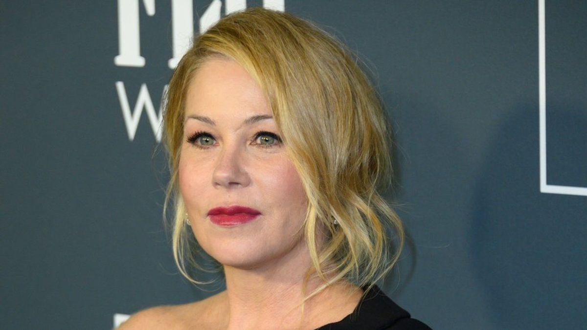 Christina Applegate geht heute offener mit ihrer Krankheitsgeschichte um als noch 2008.