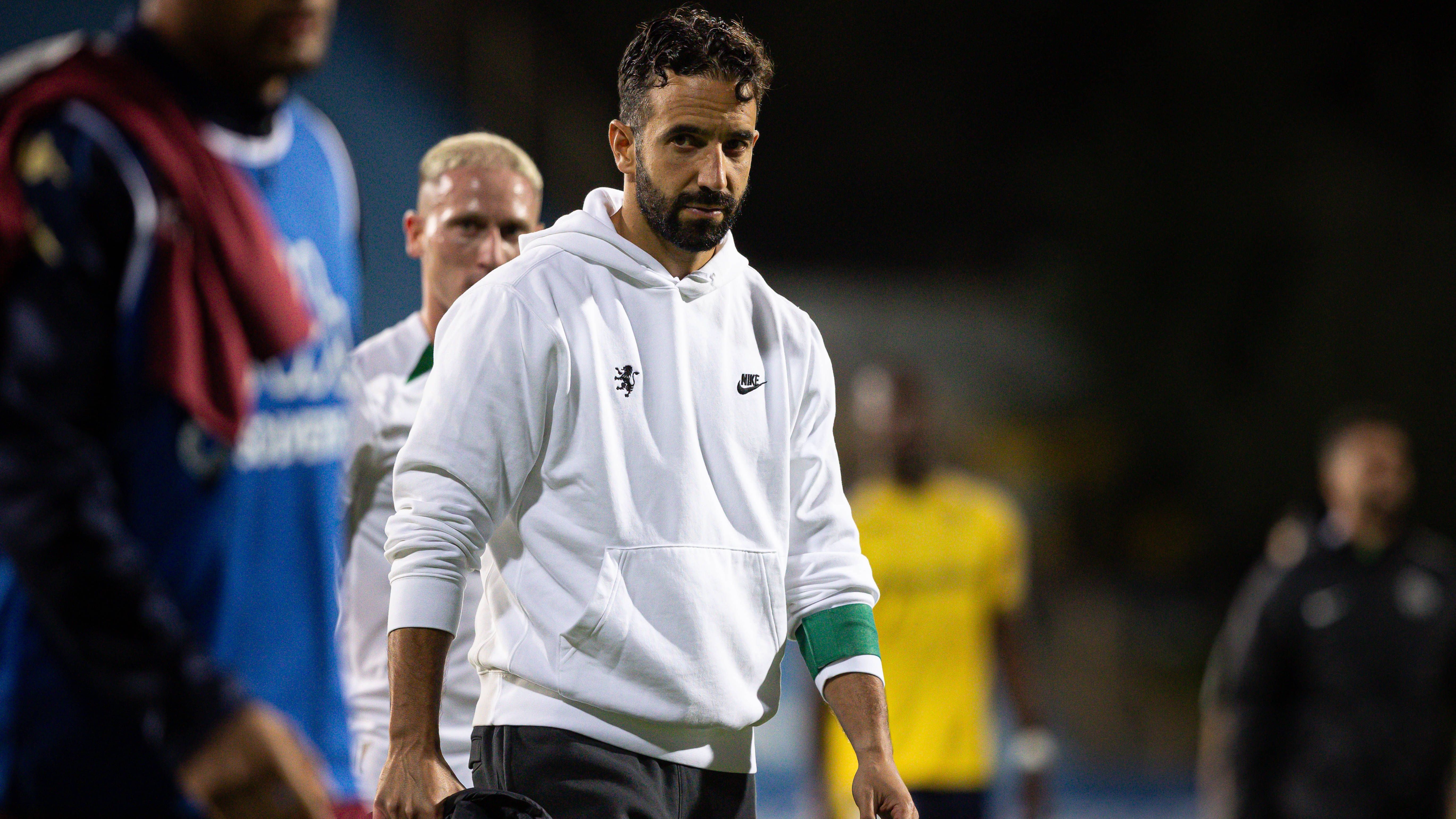 <strong>Ruben Amorim (Sporting Lissabon)</strong><br>Könnte das Duo, welches immer wieder junge Talente hervorbrachte, auch bei City zusammenarbeiten? "Es sind unterschiedliche Wege. wir haben nur eine berufliche Beziehung, die nicht mehr lange andauern wird", stellte Amorim vor dem Ligaspiel gegen Portimonense klar. Der 39-Jährige ist noch bis 2026 gebunden und würde wohl eine hohe Ablöse kosten.