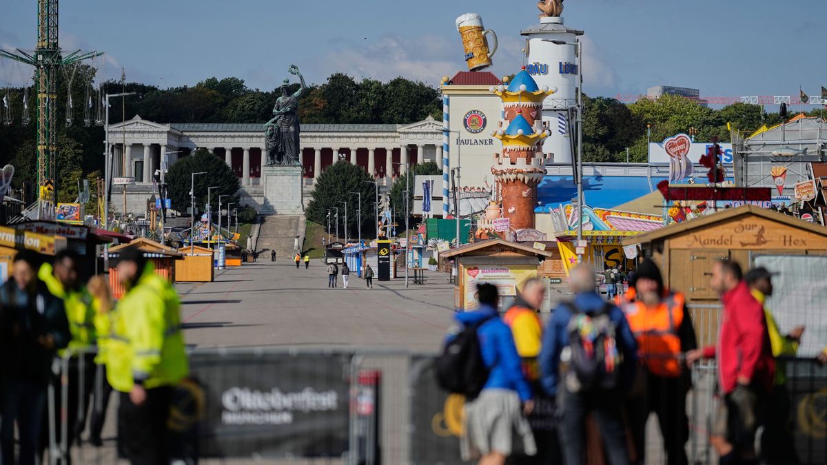 Das Oktoberfestgelände ist nach einer Bombendrohung geschlossen.