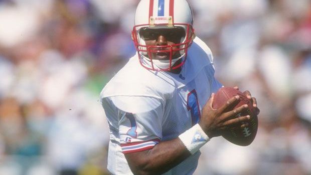 <strong>1: Warren Moon</strong><br>Teams: Houston Oilers, Minnesota Vikings, Seattle Seahawks, Kansas City Chiefs&nbsp;<br> Position: Quarterback<br>Erfolge: Pro Football Hall of Famer, 1990 NFL Offensive Player of the Year <br>Honorable Mention: Cam Newton