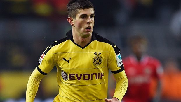 
                <strong>Borussia Dortmund: Christian Pulisic</strong><br>
                Borussia Dortmund: Christian Pulisic. Der 17-Jährige debütierte am 30. Januar gegen den FC Ingolstadt. BVB siegte damals 2:0. Der Offensiv-Spieler wurde in den Vereinigten Staaten geboren. Allerdings besitzt der amerikanische U17-Nationalspieler auch die kroatische Staatsbürgerschaft und könnte eines Tages für Kroatien auflaufen. US-Nationalcoach Jürgen Klinsmann möchte Pulisic wohl möglichst schnell zu einem Einsatz in der A-Mannschaft verhelfen, damit sich das Top-Talent nicht umentscheidet. 
              