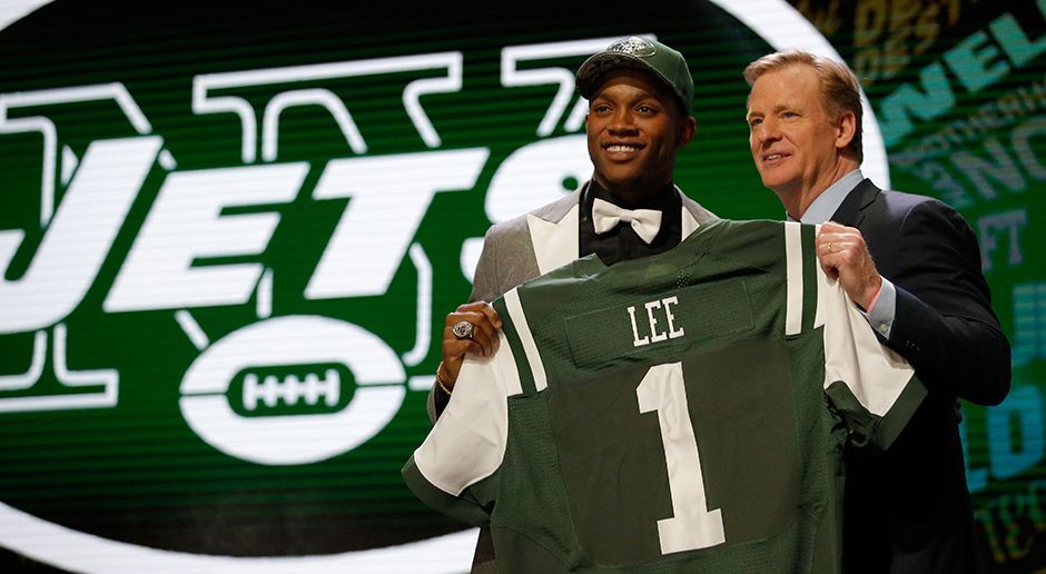 
                <strong>Jets-Defense</strong><br>
                Wer braucht schon eine Offensive? Die New York Jets wählten in der ersten Runde 2016 Ohio-State-Linebacker Darron Lee aus. Damit haben die New Yorker in den letzten acht Jahrens stets einen Defensiv-Spieler in Runde eins gedraftet. Dies taten bislang nur die Dallas Cowboys von 1998 bis 2007.
              