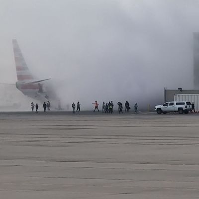 Flugzeugbrand in Denver