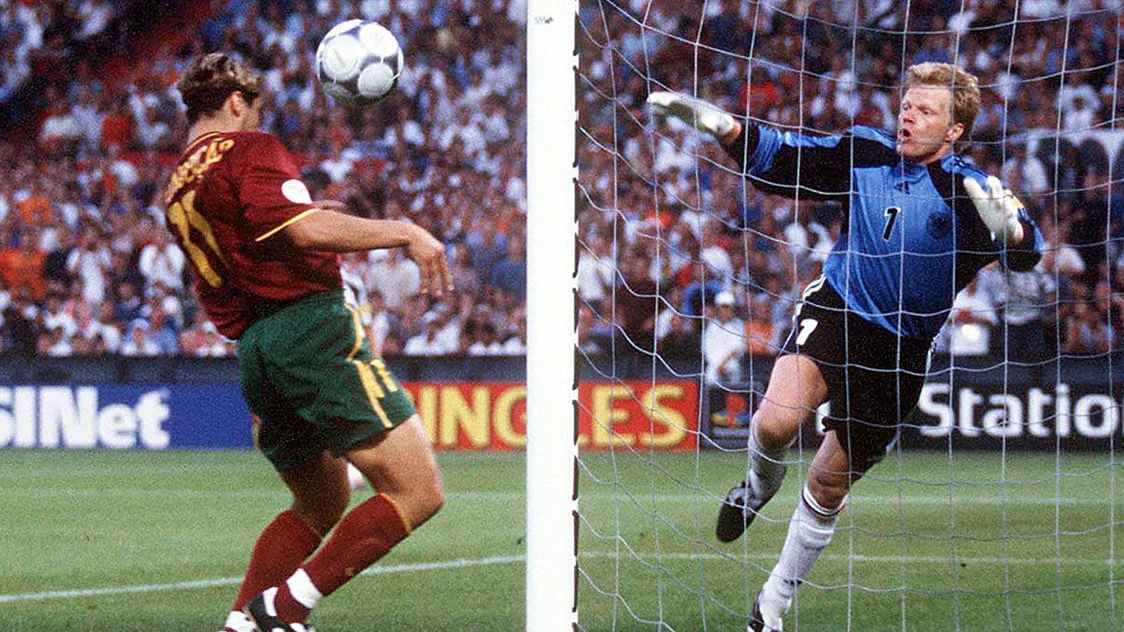 
                <strong>Sergio Conceicao (Spieler)</strong><br>
                Ihn haben wohl alle Deutschen in schlechter Erinnerung. Mit einem Hattrick sorgte der Portugiese für das 3:0 gegen Deutschland bei der Euro 2000 und damit für das Ausscheiden des DFB-Teams in der Vorrunde. Conceicao wurde mit dem FC Porto drei Mal Meister, spielte aber auch für Lazio, Inter und Standard Lüttich.
              