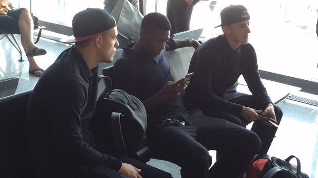 
                <strong>Der FC Bayern auf China-Tour</strong><br>
                David Alaba hingegen... Aber wie auch? Schließlich geht es ohne Oberspezi Mitchell Weiser auf große Reise.
              