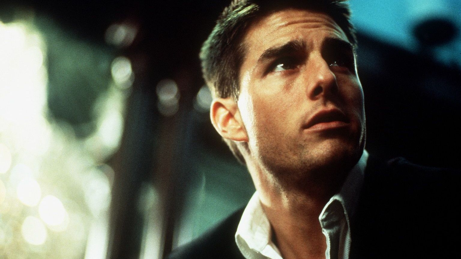 Als der junge Agent Ethan Hunt (Tom Cruise) sieht, wie seine Kollegen zu Tode kommen und sein Chef und väterlicher Freund, Jim Phelps, blutüberstr... (Kopie)