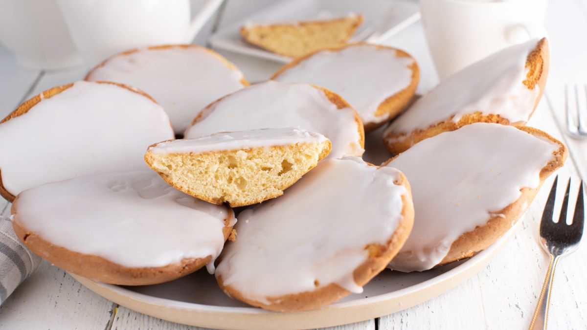 Cookies with white sugar icing. Traditional german pastry "Amerikaner"