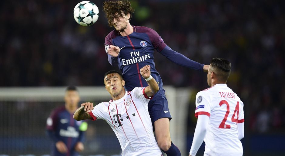 
                <strong>Adrien Rabiot (Paris St. Germain)</strong><br>
                Leichtfertig in der Defensiv-Arbeit. Verliert Müller, James und in der zweiten Halbzeit Coman manchmal aus den Augen. Ansonsten häufig als "Bande" für Doppelpässe mit Verratti, Neymar, Mbappe oder Motta im Zentrum unterwegs. Macht er so gut, wie es eine laufende "Bande" nur tun kann. Darüber hinaus unauffällig, austauschbar. ran-Note: 4
              