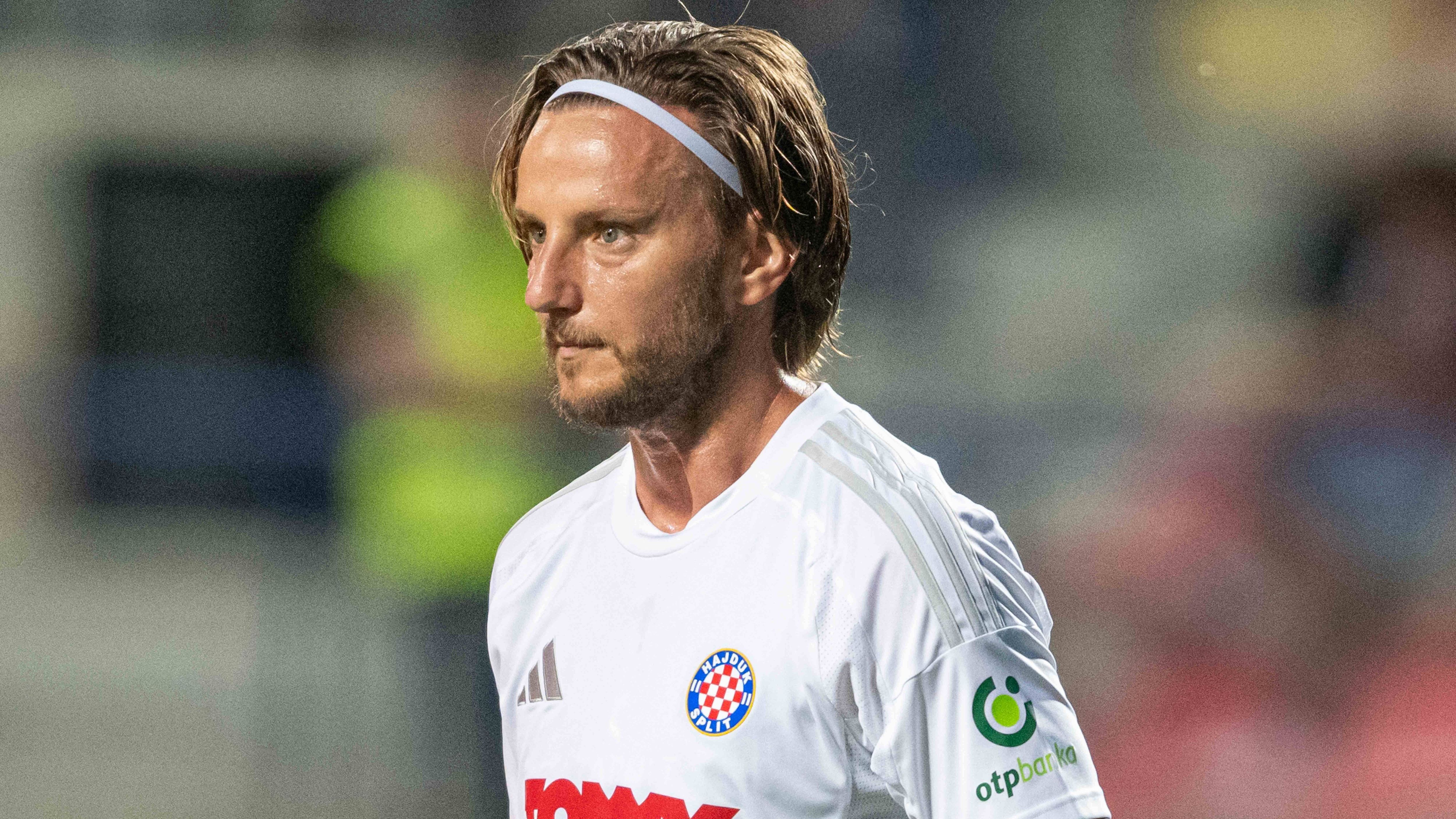 <strong>Ivan Rakitic (FC Bayern München)</strong><br>auf einen Bayern-Star hätte sich Rakitic gefreut. "Leider hat es nicht geklappt. Ich hätte gern noch mal mit Manuel Neuer gespielt. Er ist ein super Freund von mir", sagte der frühere Schalker. Stattdessen wechselte Rakitic ein Jahr später vom FC Barcelona zum FC Sevilla. Über den saudi-arabischen Klub&nbsp;Al-Shabab landete Rakitic dann im Sommer 2024 bei Hajduk Split.