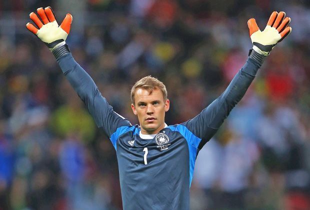 
                <strong>Heute ohne Patzer</strong><br>
                Heute steht mit Manuel Neuer ein ebenso starker Keeper zwischen den Pfosten. Auch er spielt bisher eine bärenstarke WM - und er bleibt heute vom Pech verschont!
              