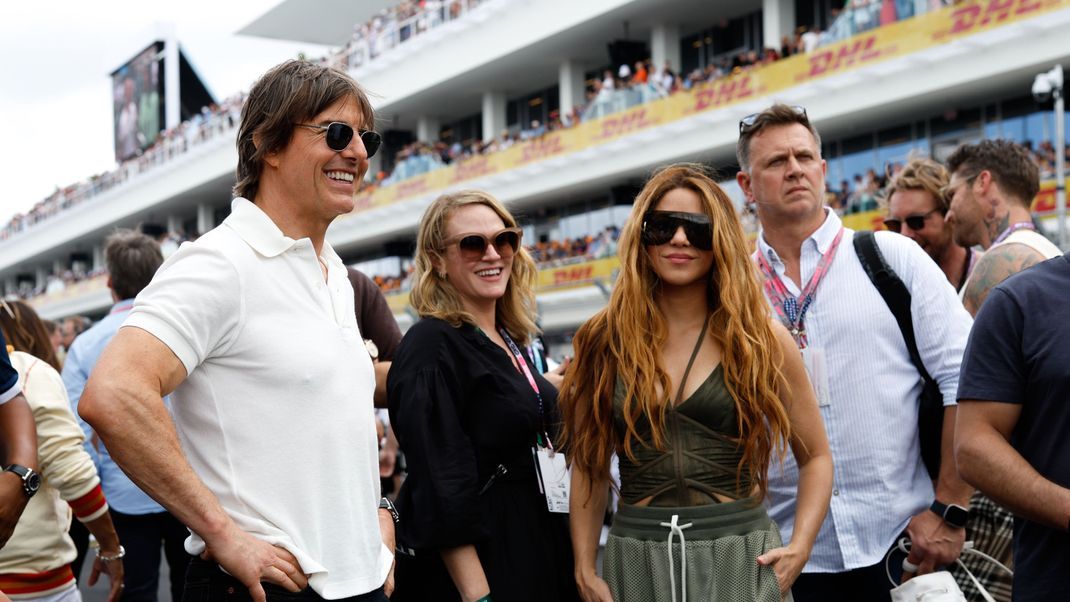 Tom Cruise und Shakira beim Formal 1 Grand Prix in Miami: Angeblich ist an den Liebesgerüchten um die beiden nichts dran. 