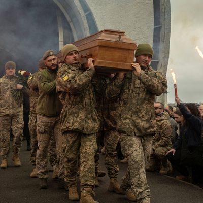 UKRAINE-CRISIS/FUNERAL 