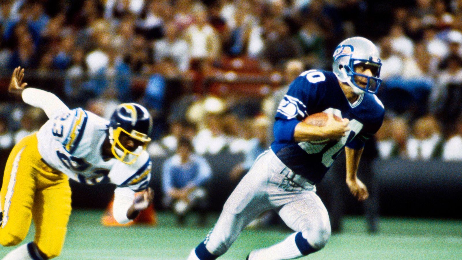 
                <strong>Seattle Seahawks: Steve Largent (Wide Receiver) </strong><br>
                Largent war ein herausragender Wide Receiver und gilt als einer der besten Spieler in der Geschichte der Seahawks.
              