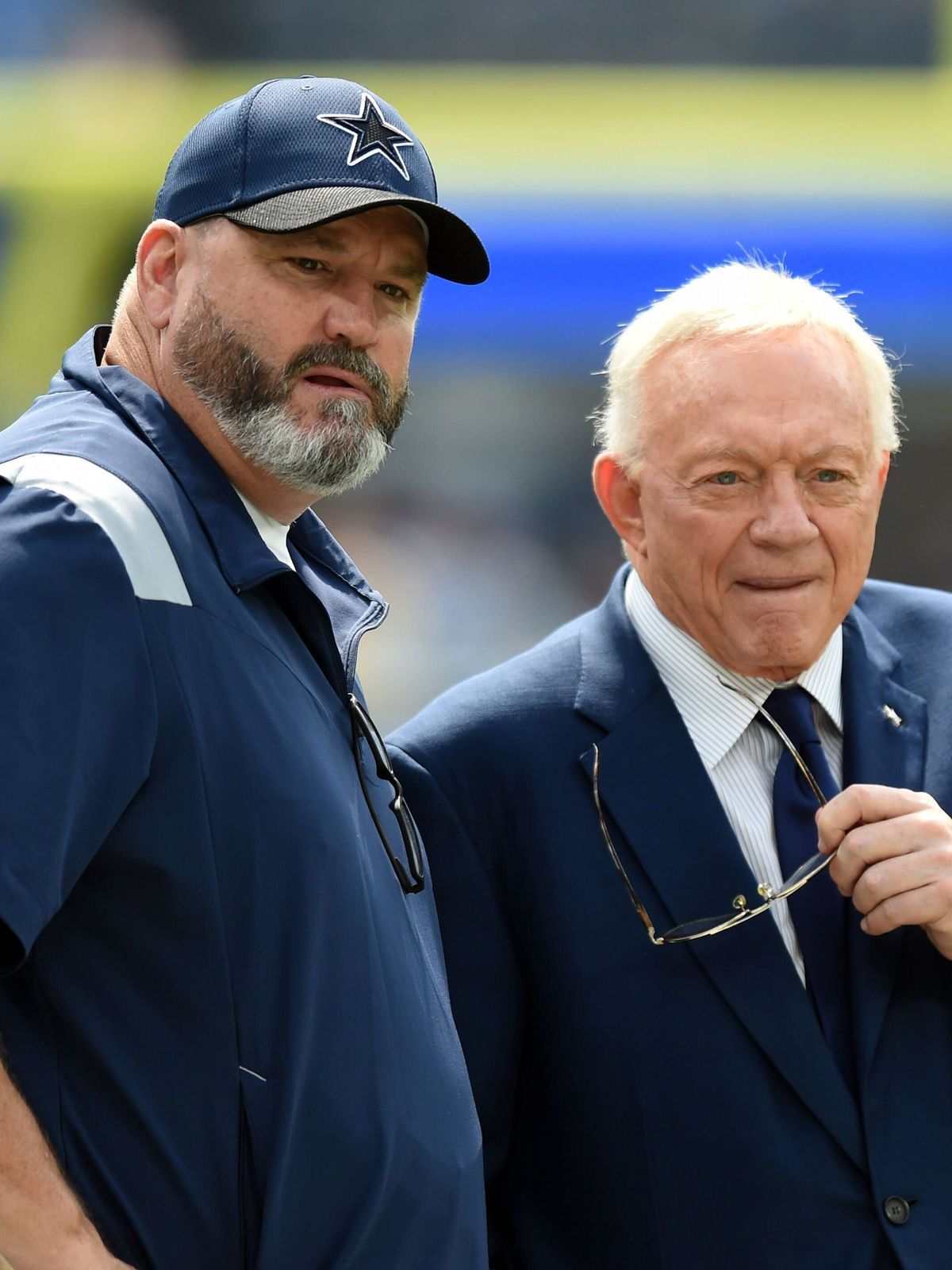 INGLEWOOD, CA - SEPTEMBER 19: Cowboys head coach Mike McCarthy and Cowboys owner Jerry Jones talk on the field during an NFL, American Football Herren, USA game between the Dallas Cowboys and the L...