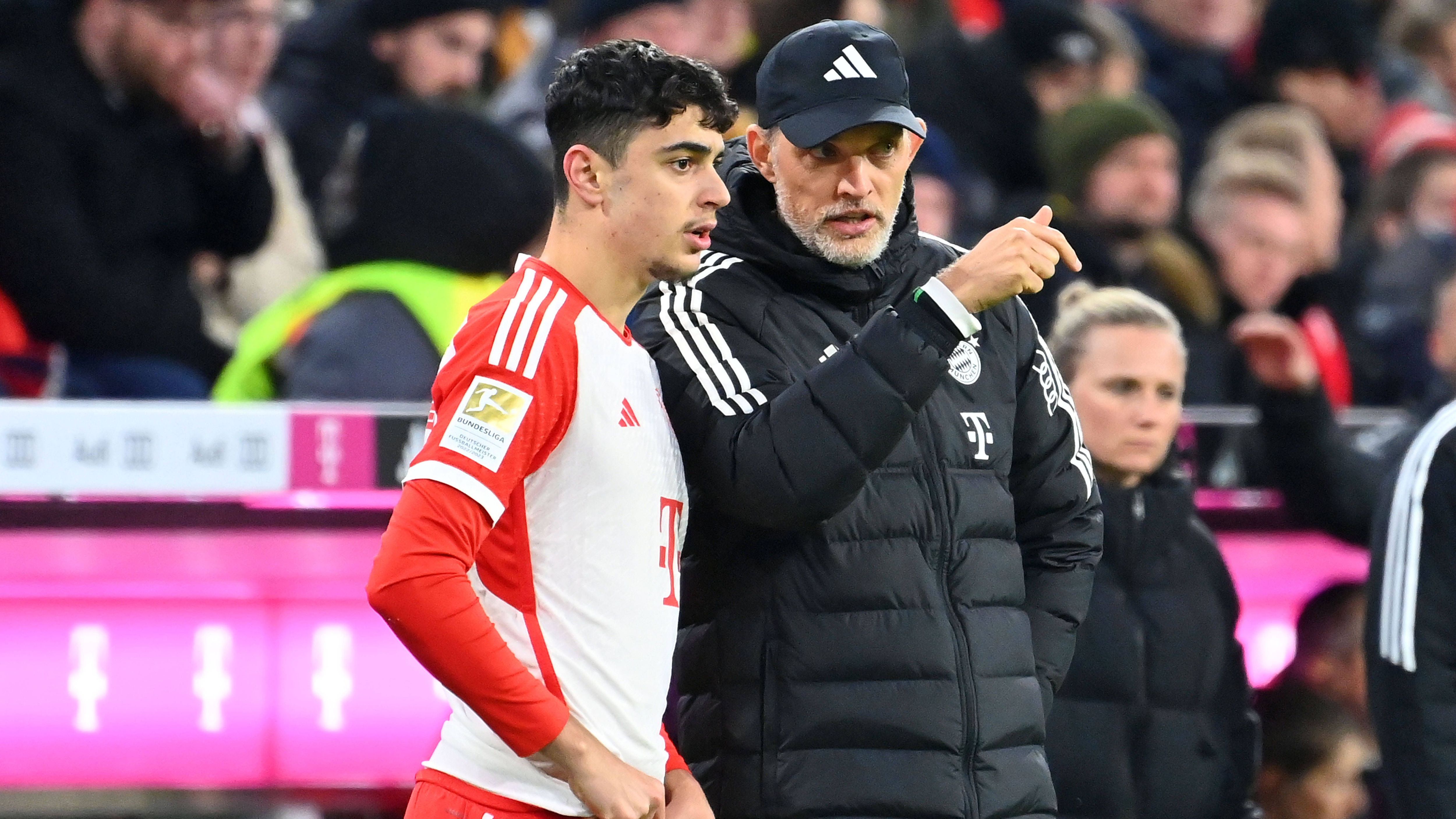 <strong>Tuchels junge Debütanten</strong><br>Laut Bayerns-Patriarch Uli Hoeneß traut es sich Thomas Tuchel nicht zu, junge Spieler zu entwickeln. Stattdessen wolle der Trainer kaufen. Ist da etwas Wahres dran? <strong><em>ran</em></strong> blickt auf Tuchels Karriere zurück. Diesen jungen Spielern verhalf er zum Durchbruch.