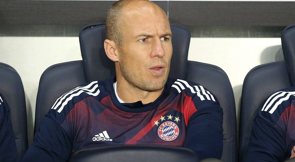 
                <strong>Arjen Robben (FC Bayern München)</strong><br>
                Arjen Robben versucht nach seiner Einwechslung zumindest in Ansätzen, mit seinem Flügeldribbling nach vorne zu kommen. Die PSG-Verteidiger sind jedoch zur Stelle. ran-Note: 4. 
              