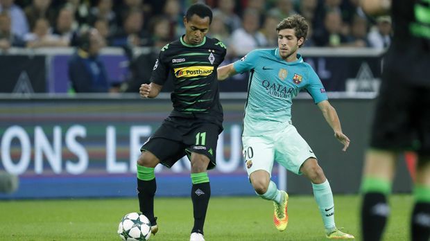 
                <strong>Sergi Roberto (FC Barcelona)</strong><br>
                Sergi Roberto: Defensiv nicht so gefordert, da Wendt kaum nach vorne stattfand. Konnte dies jedoch nicht nutzen, um offensiv auffällig zu werden. So also ein relativ unauffälliger Abend des katalanischen Eigengewächses. ran-Note: 3-
              