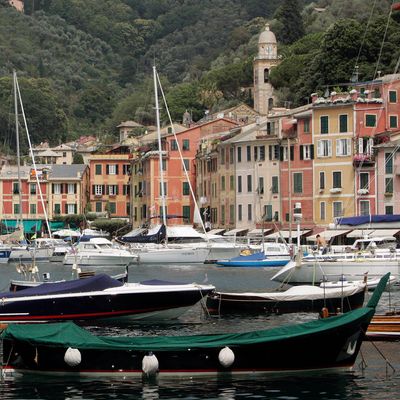 Im italienischen Küsten- und Nobelort Portofino ist ein hitziger Streit um illegale Klimaanlagen entbrannt. 