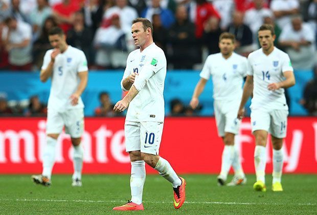 
                <strong>2014</strong><br>
                Nein. Wieder ausgeschieden. Auch in Brasilien kann England nicht überzeugen. Rooney scheidet mit seinem Team bereits in der Gruppenphase aus. Ohne einen Sieg.
              