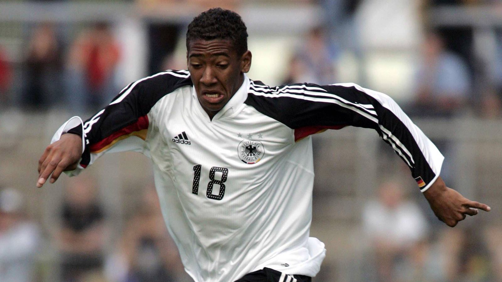 
                <strong>Jerome Boateng</strong><br>
                U17-Debüt: 28.02.2005U17-Spiele/-Tore: 4/1A-Nationalmannschaft-Debüt: 10.10.2009 A-Nationalmannschaft-Spiele/-Tore: 76/1
              