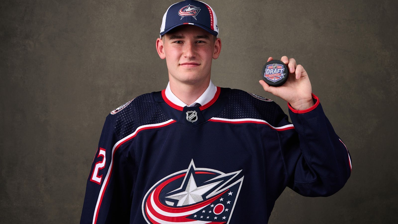 
                <strong>6. Pick - Columbus Blue Jackets (von den Chicago Blackhawks): David Jiricek</strong><br>
                &#x2022; Position: Verteidiger<br>&#x2022; Nationalität: Tschechien<br>&#x2022; Klub: HC Plzen (Tschechien)<br>
              