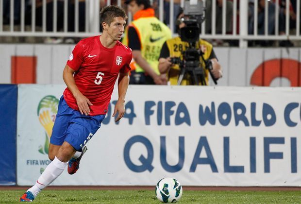 
                <strong>Matija Nastasic (Serbien)</strong><br>
                Der junge Innenverteidiger vom FC Schalke 04 ist zwar 23 Jahre alt, dennoch dürfte Nastasic bei der U21-Europameisterschaft spielen - er wurde nach dem 01.01.1992 geboren. Doch auch der Abwehrspieler verzichtet für das serbische A-Nationalteam auf die U21.
              