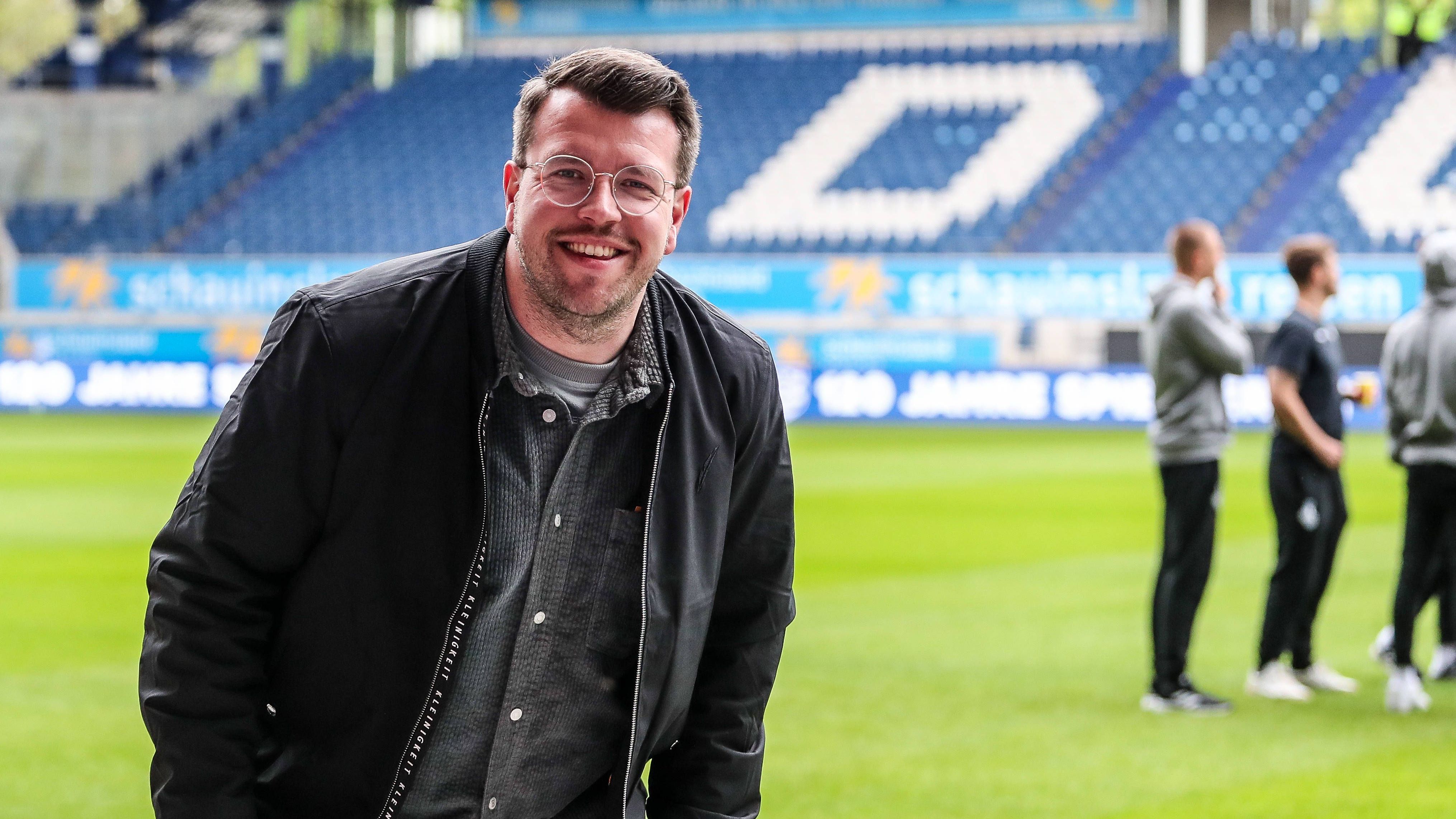 <strong>Christian Straßburger (TV-Kommentator)</strong><br>"Anders als im Zirkus sitzen die Clowns auf der Tribüne."<br><em>Das sagte der Sportkommentator&nbsp;während der Übertragung der Fußball-WM bei der Einblendung von FIFA-Präsident Gianni Infantino</em>