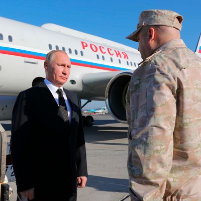 Putin-Sprecher Peskow sagt, dass ein Flugzeugabsturz in Russland unwahrscheinlich ist.