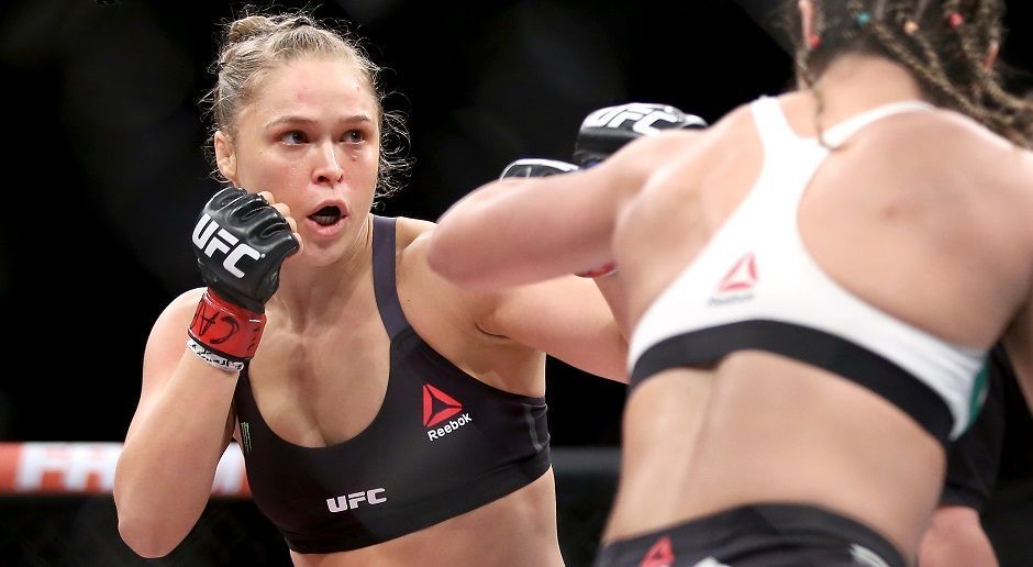 
                <strong>Ronda Rousey vs. Amanda Nunes</strong><br>
                Rousey erzielte sagenhafte 100 Prozent ihrer Siege vorzeitig (3 durch (T.)K.o., 9 durch Aufgabe) – Nunes immerhin 92 Prozent (9 durch (T.)K.o., 3 durch Aufgabe).
              