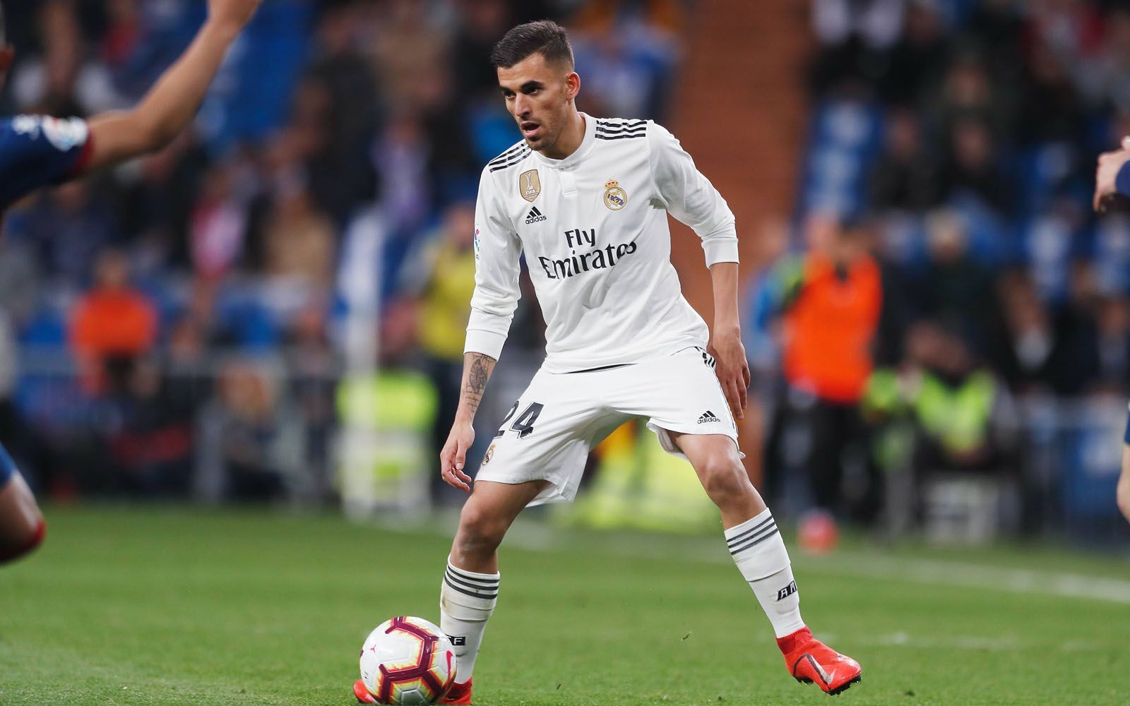 
                <strong>Dani Ceballos</strong><br>
                Wie auch Llorente soll Dani Ceballos in Zidanes Plänen keine große Rolle spielen und den Verein trotz Vertrags bis 2023 im Sommer verlassen.  
              