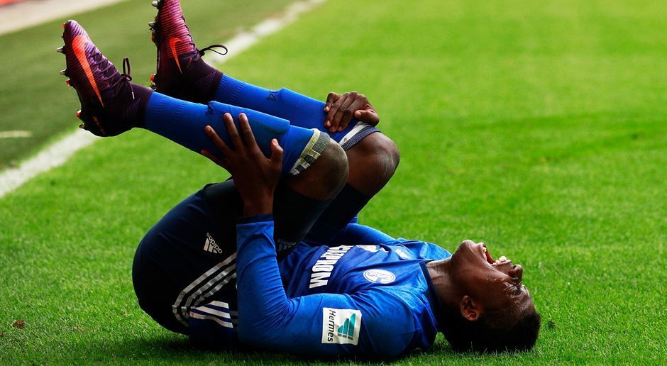 
                <strong>Breel Embolo (FC Schalke 04)</strong><br>
                Der Schalker Pechvogel: Nach einem Wadenbeinbruch in der Hinrunde wollte er sich in der Reha zurückkämpfen. Dort wurde jedoch ein Knochenmarködem festgestellt. Trotzdem peilt der 20-jährige Schweizer die finale Saisonphase an und hält auch eine Teilnahme an einem möglichen Europa-League-Finale (24. Mai in Solna) für nicht ausgeschlossen.
              