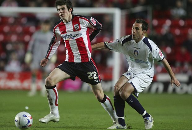 
                <strong>Ausbildungsstätte Southampton</strong><br>
                Zahlreiche Top-Talente haben die Ausbildung bei den Saints durchlaufen und wurden zu Nationalspielern gemacht. Der derzeit Bekannteste ist Gareth Bale. Der Waliser wechselte 2013 für 91 Millionen Euro von Tottenham zu Real Madrid, seine Ausbildung genoss er aber in Southampton.
              