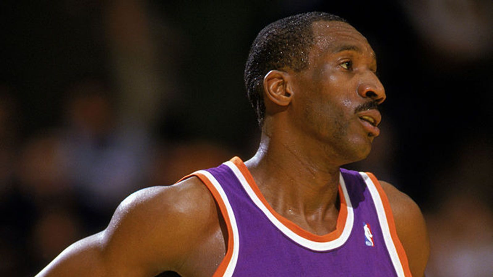 
                <strong>Phoenix Suns</strong><br>
                Walter Davis - 15.666 Punkte
              