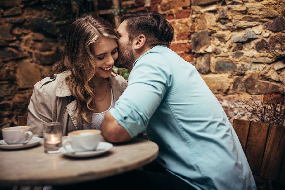 Roaching: das steckt hinter dem fiesen Dating-Trend