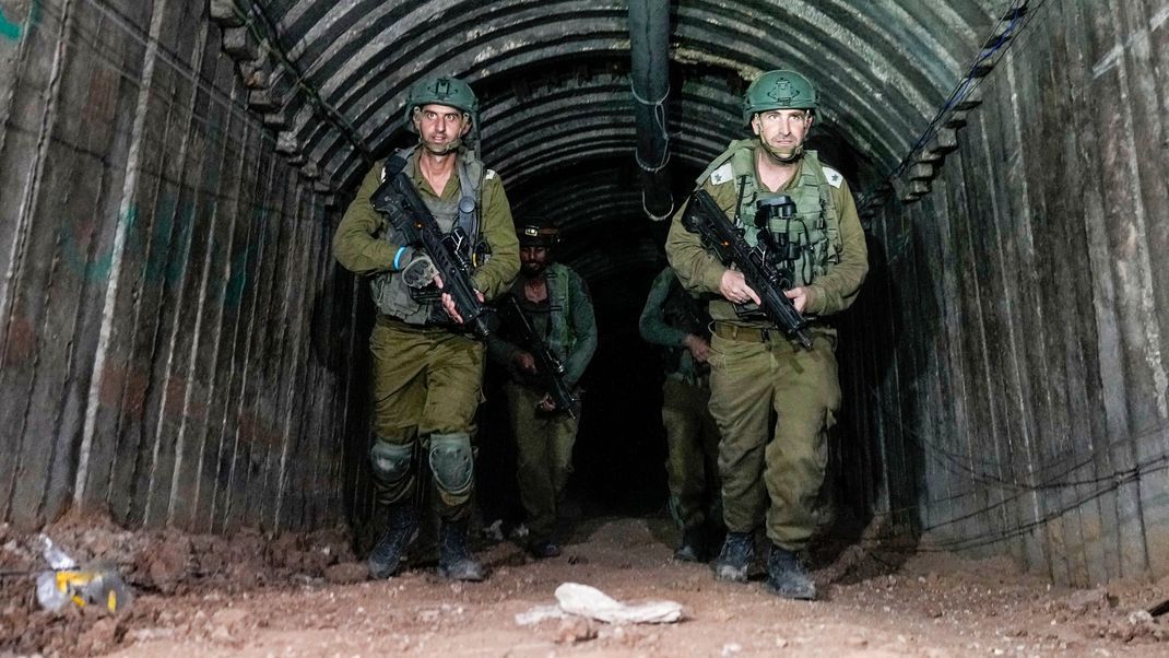 Israels Armee hatte kürzlich einen Tunnel angegriffen, in dem Issa vermutet wurde.