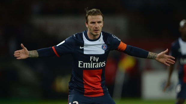 
                <strong>Paris Saint Germain - Heimtrikot</strong><br>
                Natürlich hat auch Paris Saint Germain einen neuen Trikotsatz für die kommende Spielzeit spendiert bekommen. An Geld mangelt es schließlich nicht und auch Modedesigner findet man in Paris an jeder Straßenecke
              