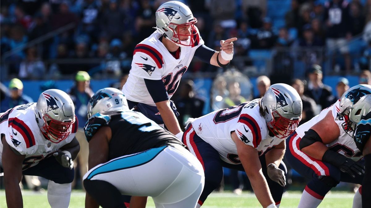 Mac Jones vs Panthers