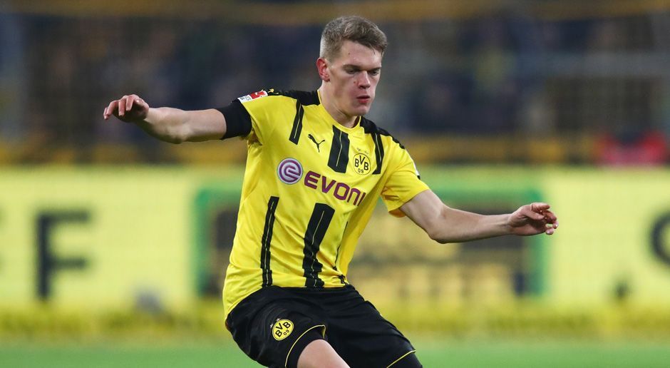 
                <strong>Matthias Ginter</strong><br>
                Matthias Ginter: Eine eher unauffällige Partie des Innenverteidigers. Kaum gefordert, bleibt Ginter hauptsächlich die Rolle des Spieleröffners aus der Defensive heraus. ran-Note: 3,5
              