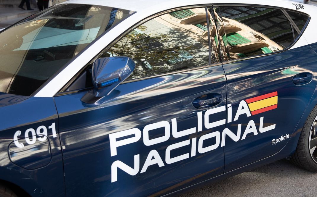 Die spanische Polizei bestätigte mehrere Schüsse in den Kopf des Opfers. (Symbolbild)