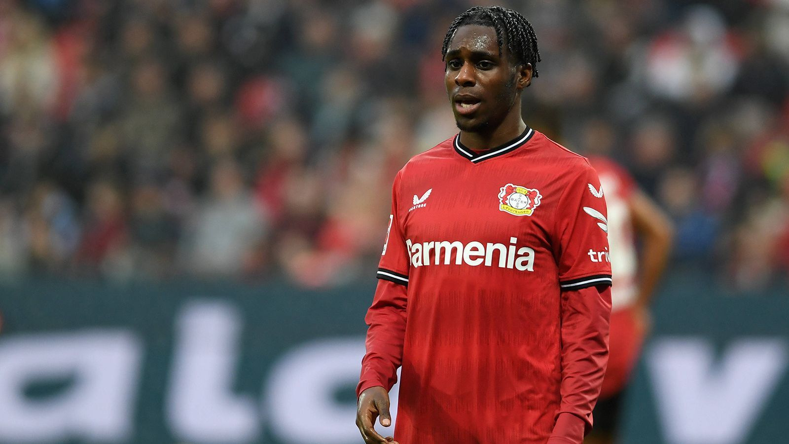 
                <strong>Abwehr: Jeremie Frimpong</strong><br>
                &#x2022; Team: Bayer Leverkusen<br>&#x2022; Nation: Niederlande<br>
              