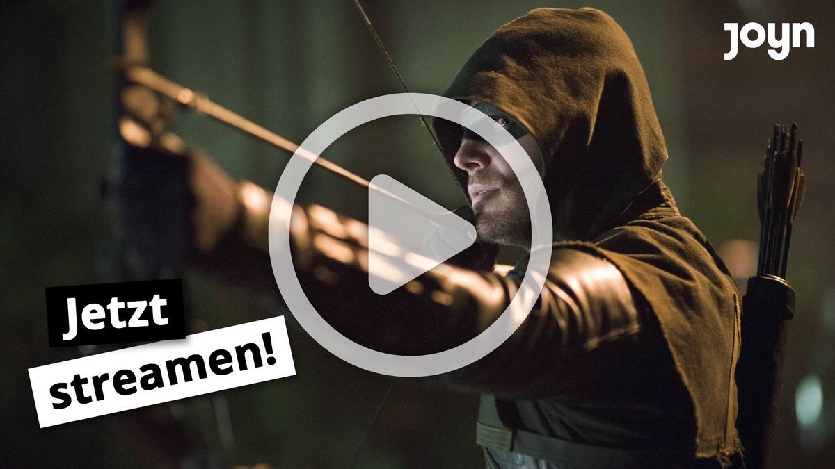 Stephen Amell in "Arrow"