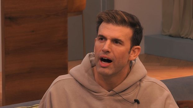 Jay Khan plagen die Selbstzweifel nach Nominierung dreier Mitbewohner bei "Promi Big Brother" 2022