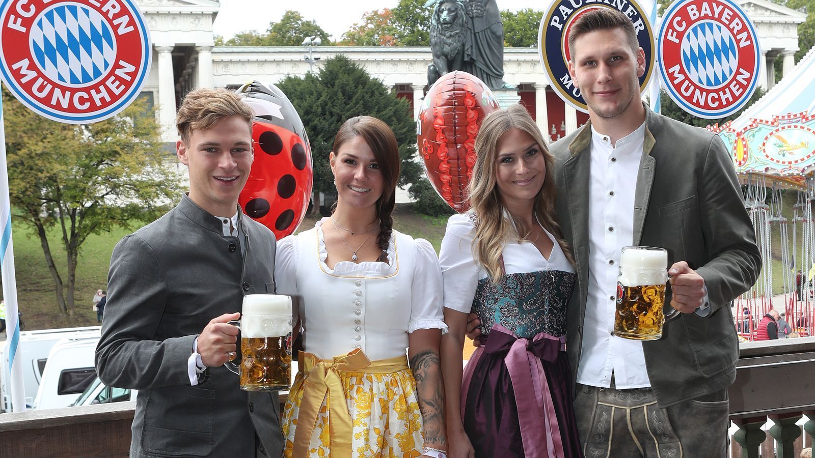 
                <strong>Die Bayern-Stars auf dem Oktoberfest 2019</strong><br>
                Die junge Garde um Joshua Kimmich (l.) und Niklas Süle kam mit weiblicher Begleitung zum Oktoberfest 2019.
              