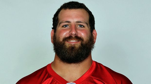 
                <strong>Joe Hawley (Tampa Bay Buccaneers)</strong><br>
                Joe Hawley (Tampa Bay Buccaneers): Der 27-Jährige aus Bakersfield spielte in der vergangenen Saison 15 Mal in der NFL für die Buccaneers. Mit seinem Bartwuchs könnte der Center aber auch als Holzfäller durchgehen.
              