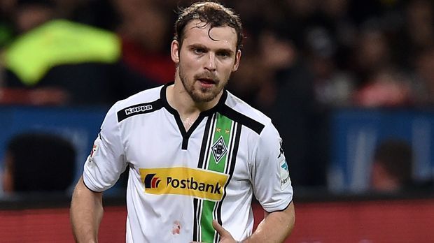 
                <strong>Tony Jantschke (Borussia Mönchengladbach)</strong><br>
                Tony Jantschke (Borussia Mönchengladbach): Ebenfalls auf Gladbachs Verletztenliste steht Tony Jantschke. Er wird diese Saison aufgrund eines Kreuzbandrisses wohl nicht auf das Fußballfeld zurückkehren. 
              