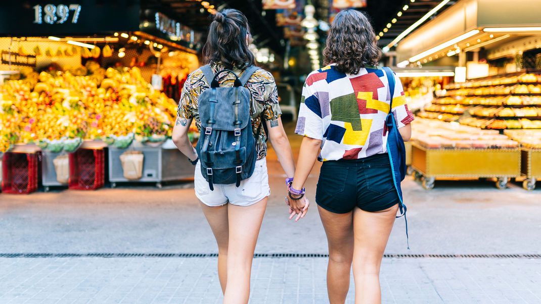 Der Gay Travel Index bietet queeren Personen einen Überblick über sichere Reiseländer.