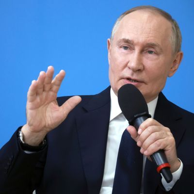 Putin beschuldigt den Westen russische Journalisten zu verfolgen