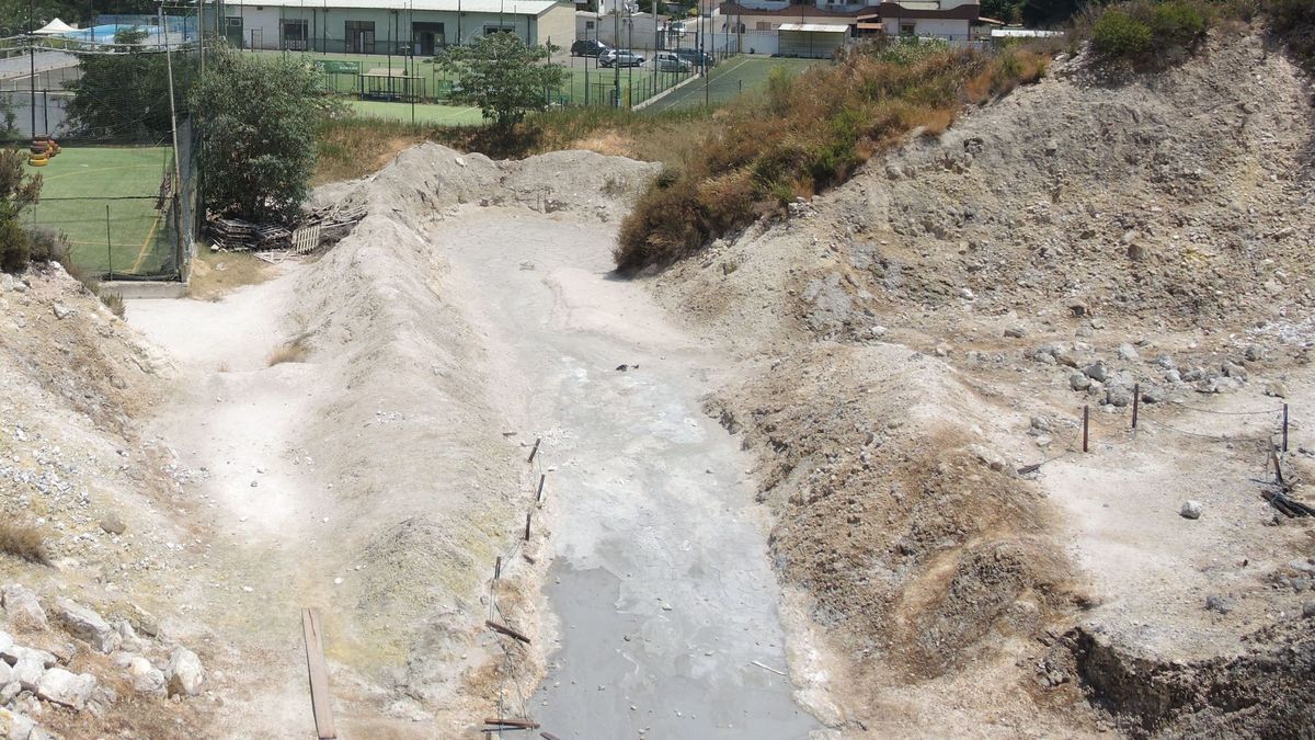 Küstenort Pozzuoli in Italien um vier Meter angehoben-